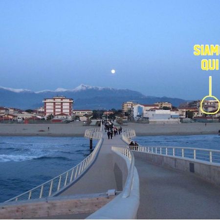 Appartamento Alex Vista Mare Lido di Camaiore Dış mekan fotoğraf